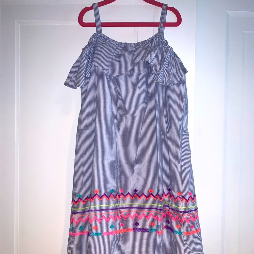 Gap kids 10 dress with embroidery
